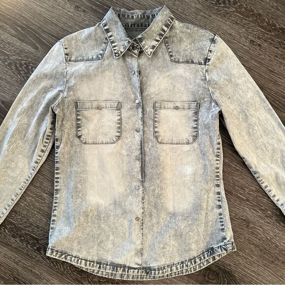 Witchery Grey Snap Button Up - Picture 3 of 9